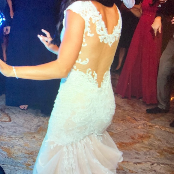 Calla Blanche wedding dress 17112